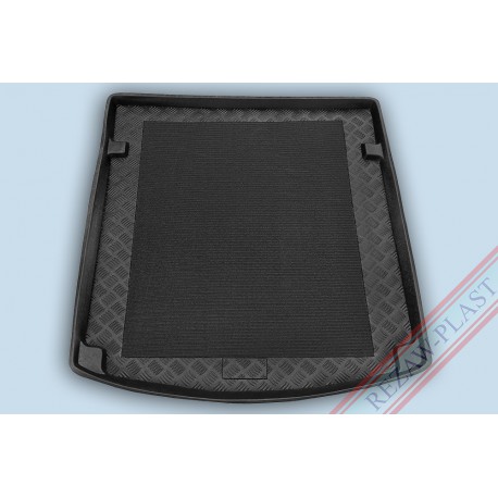 Audi A4 2001-2008 Sedan - Plastová vaňa s protišmykom do kufra Rezaw plast Audi A4 2001-2008 Sedan - Plastová vaňa s protišmykom do kufra Rezaw plast